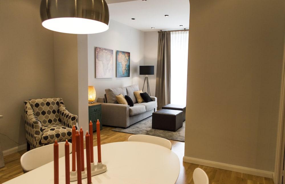 Appartamento Plaza De Cibeles Madrid Esterno foto